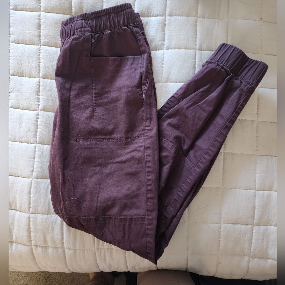 Black diamond notion joggers Port color